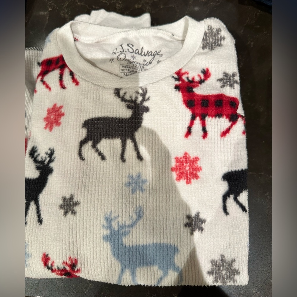 PJ SALVAGE Boys Size 12-14 Set of Pajamas Cream Black & Red Deer & Snowf…